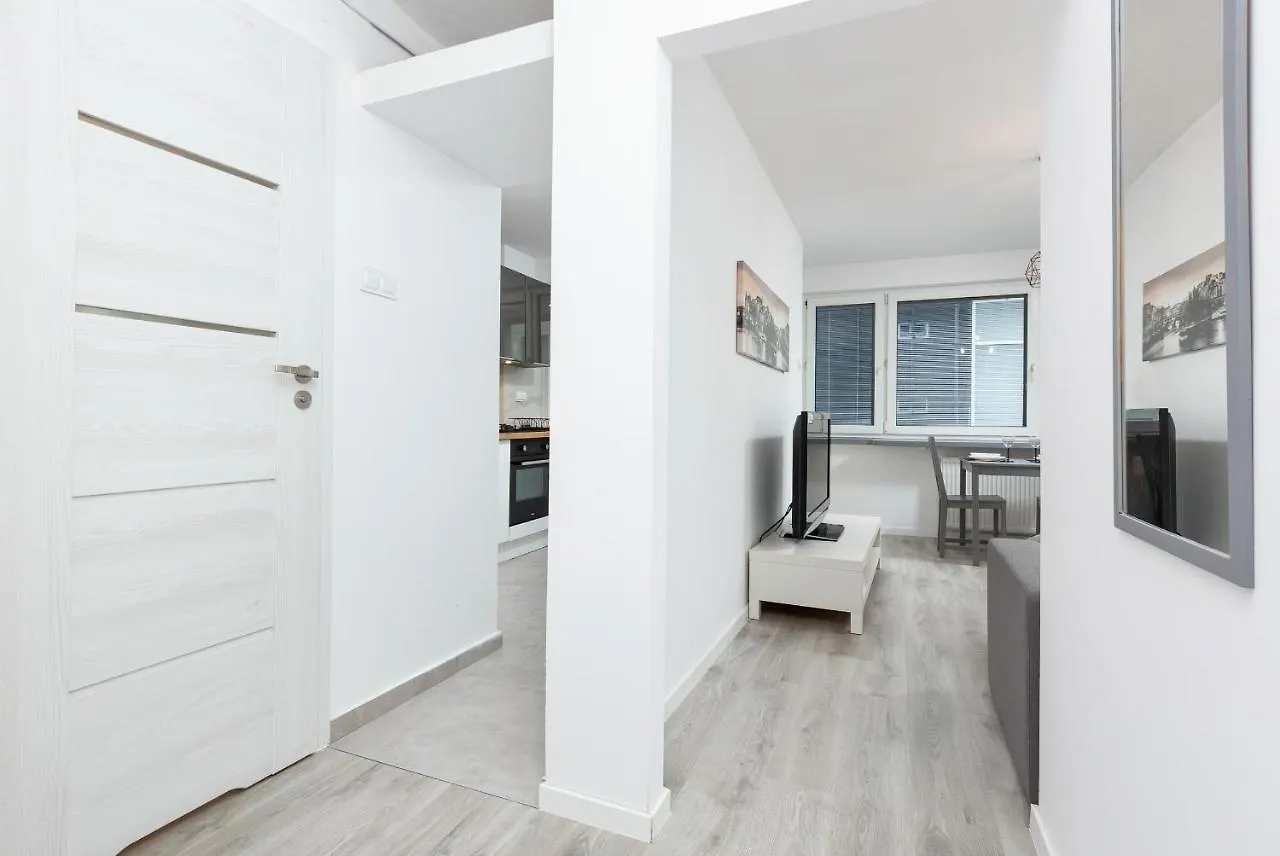 Studio City Center Złota Street by Renters Warszawa 0*,