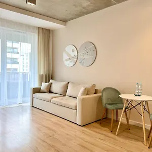Nastrojowy 2 Pokojowy 6 Min Od Lotniska Apartament